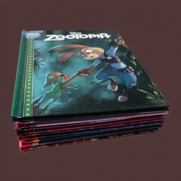 Disney lot of 6 books - Picture 9 of 10